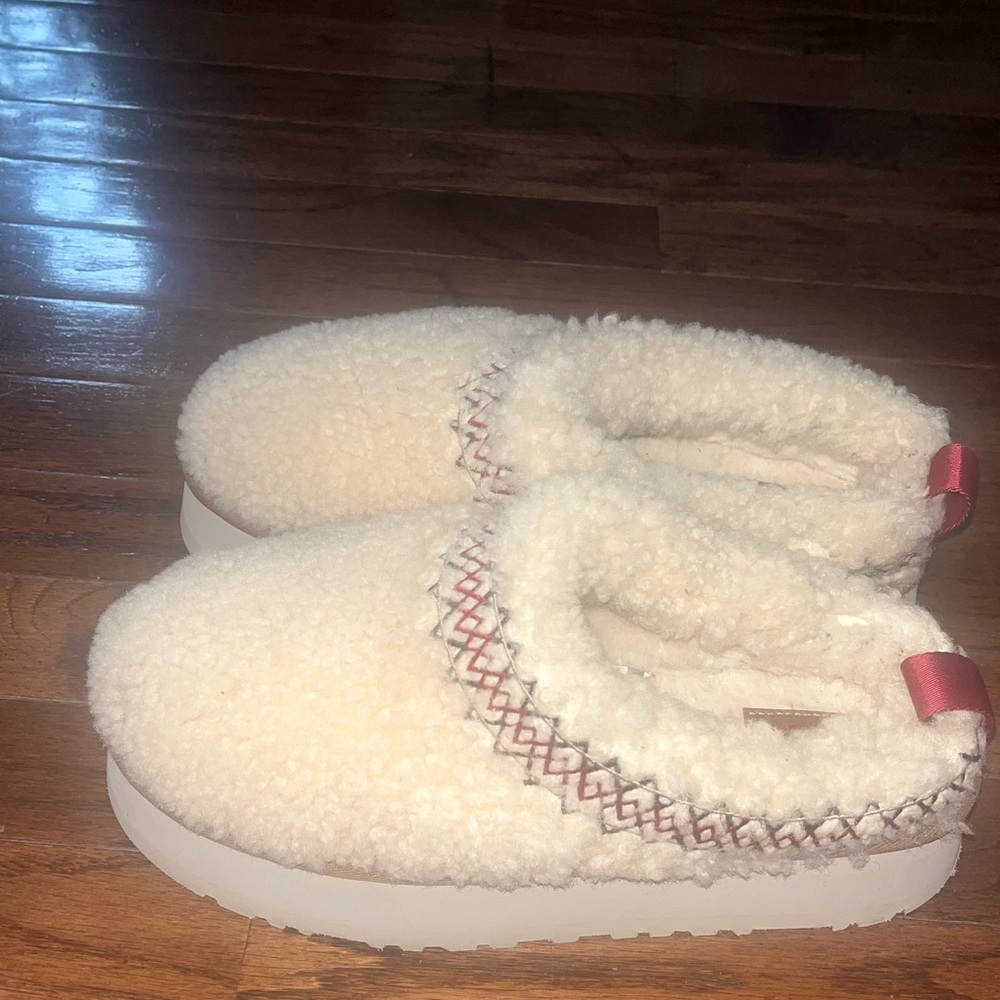 Women’s Ugg - Tazz UGG braid platform clog -natural